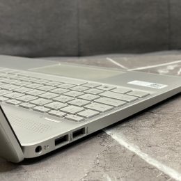 Laptop HP 15s fq5078TU i5 1235U/8GB/512GB/Win11 (6K798PA) 7d7e3dcef7925dcc04836